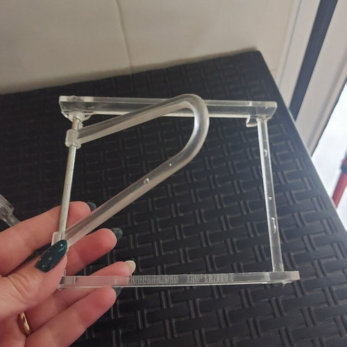 Transparent plastic stands for tabletop decorations, pack of 5