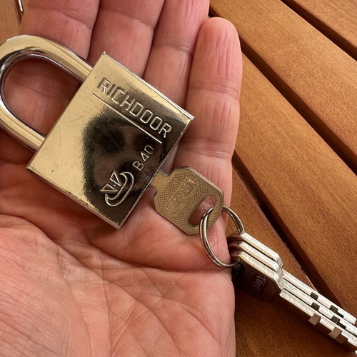 Richdoor B40 Padlock 40mm new with 4 Vane keys