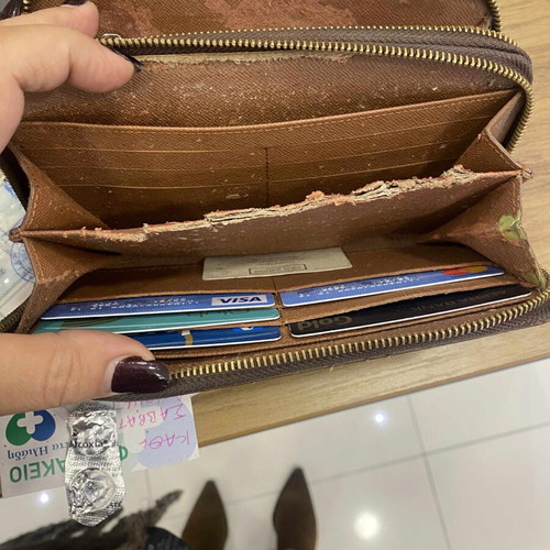 Louis Vuitton double zipper monogram wallet used, brown
