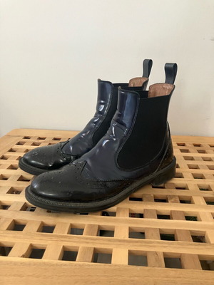 FRAU Chelsea Boots like new, black and blue patent leather
