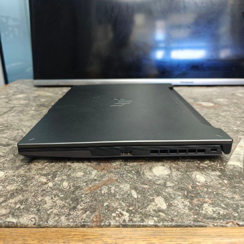 Asus Gaming A-15 laptop like new with AMD Ryzen 7 and RTX 4050