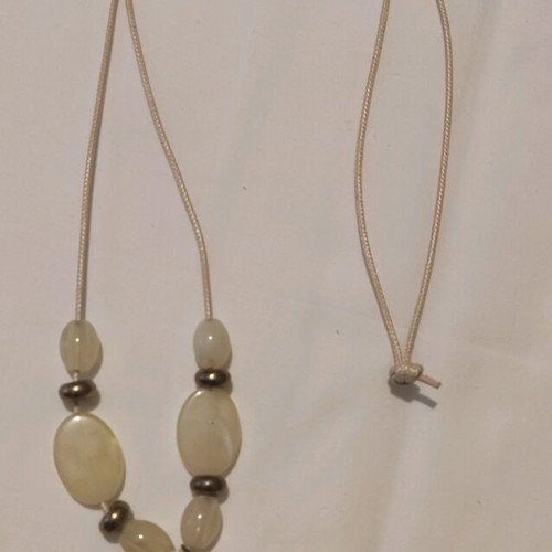 Summer necklace like new, beige