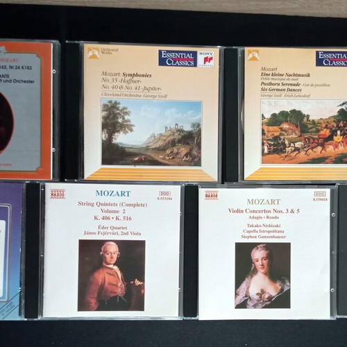 W.A. Mozart 7 CDs used, classical music set