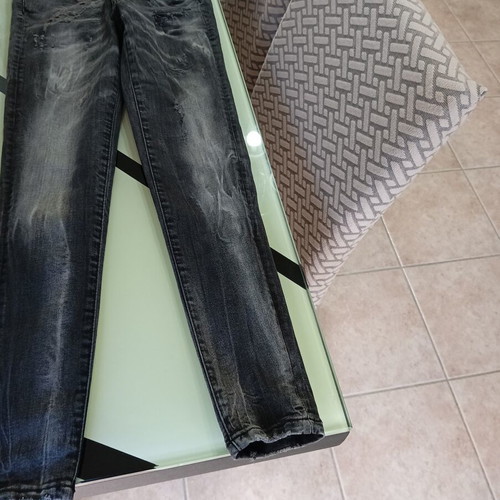 Dsquared2 Jeans size 38 like new, black, distressed