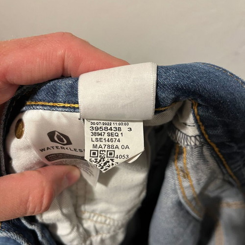 Levi's 501 men blue jeans pants used W32 L30