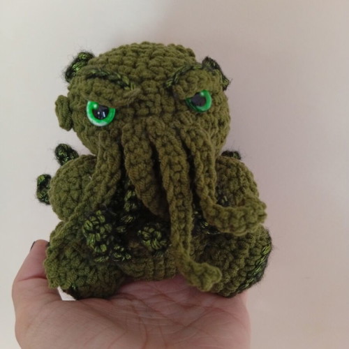 Cthulhu Amigurumi Handmade Doll with Dark Green and Metallic Yarn