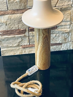 Onyx stone table lamp from Italy with stone shade