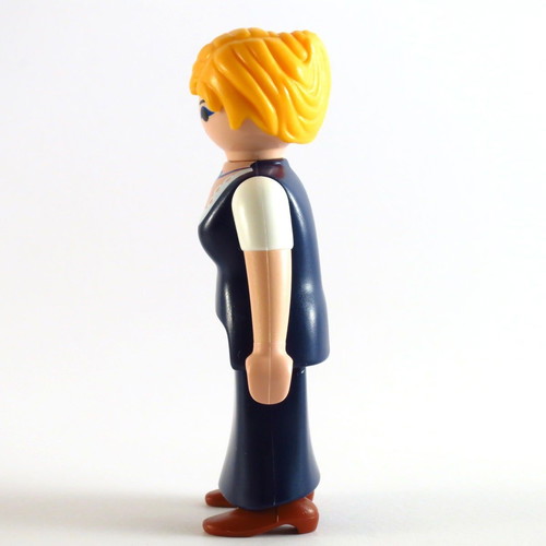 Playmobil Bavarian Cookie Seller Figure Series 11 9147 Girl New