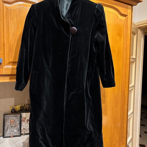 Velvet black coat like new, size M-L