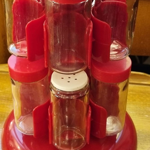 Rotating spice rack used, 12 positions