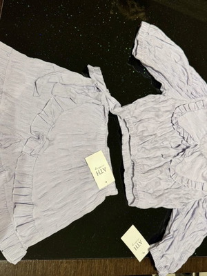 Set shorts with top new, size small/medium, pink