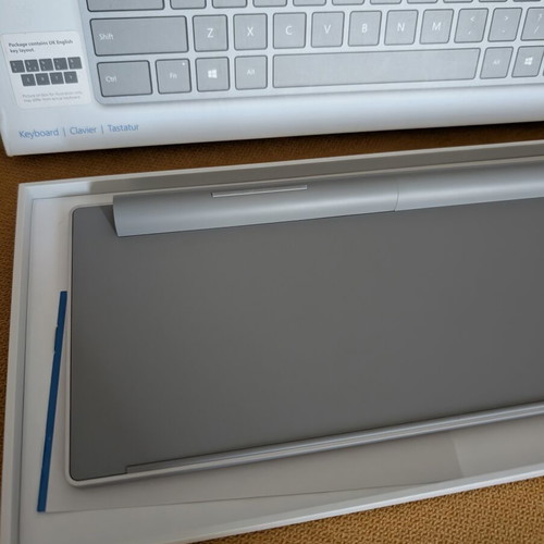 Microsoft Surface UK Key Layout Wireless Keyboard like new, silver