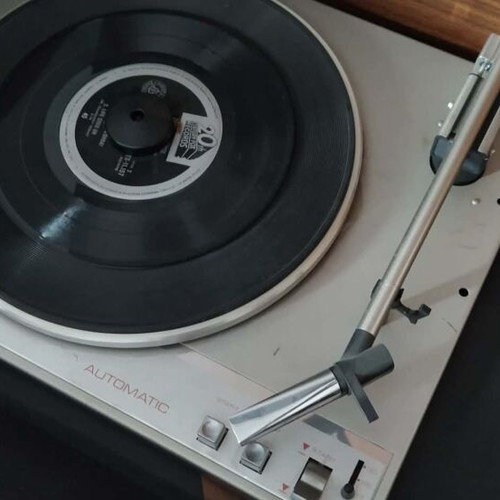 Pick-up furniture used with two speakers
