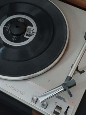 Pick-up furniture used with two speakers