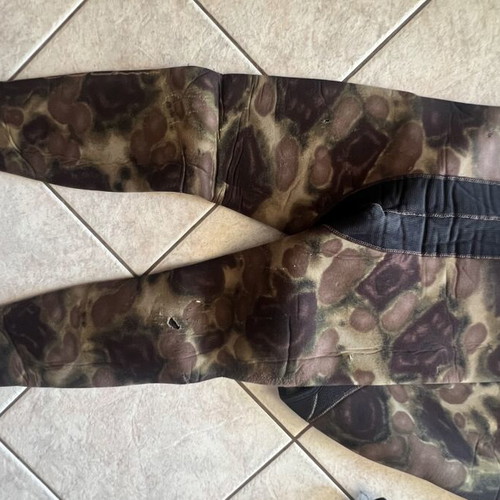 Top Sub wetsuit 7mm used for 1.70m and 70kg person