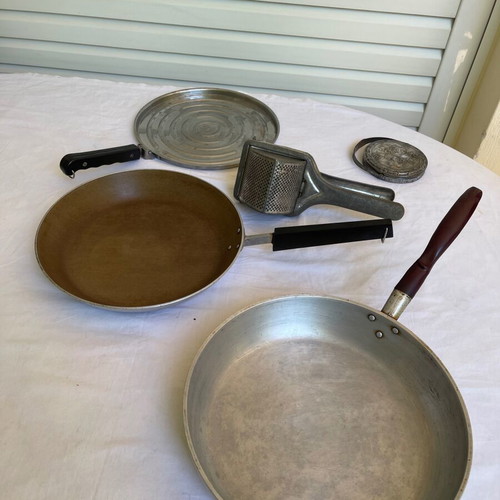 Set of used vintage kitchen items