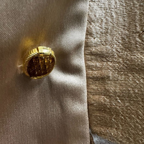 Gold set with leaves and tulle, like new
