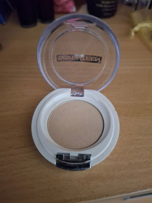 Seventeen 103 Silky Shadow Base eyeshadow new