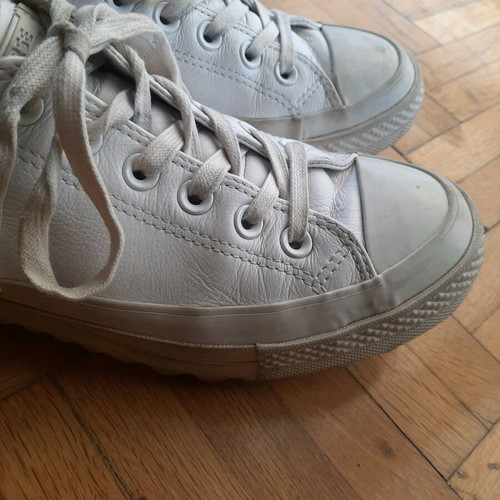 Converse leather white shoes used, size 39