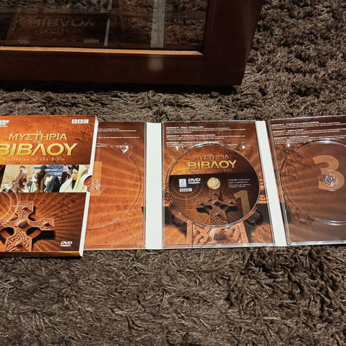 Pack of 22 BBC and National Geographic documentary DVDs like new