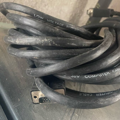 Screen connection cable like new, approximately 20m length