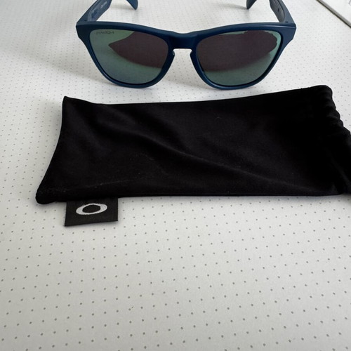 Oakley Kids Sunglasses Like New Blue for Teen