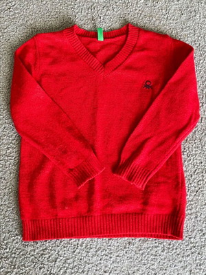Benetton red V-neck sweater for 2-year-old boy like new