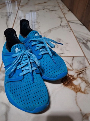 Adidas Sonic Boost 38 athletic shoes like new, blue