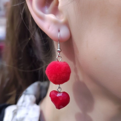 Velvet Heart Passion earrings new, red with velvet pom poms and crystal hearts