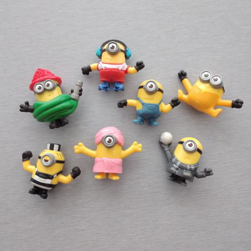 Minions mini figures lot bundle like new, 7 pieces, 4 cm