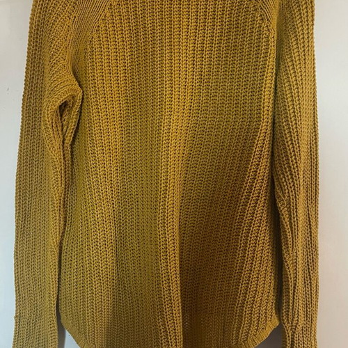 H&M knitted sweater yellow oversized size S like new