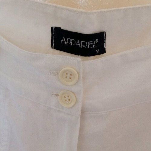 Capri white pants size M like new