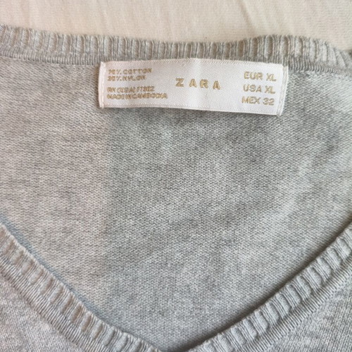 Zara gray knitted sweater with classic V-neck like new