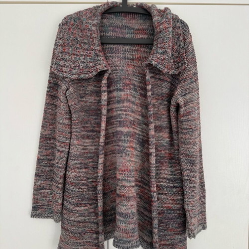 Figaro knitted cardigan like new, multicolor