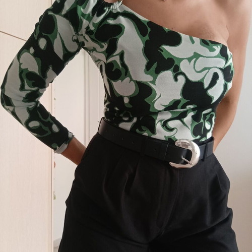 Zara one shoulder top like new, green and black, size L