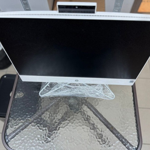 HP 200 G4 All-in-One i3 10ης γενιάς 8GB RAM 256GB SSD σαν καινούργιο