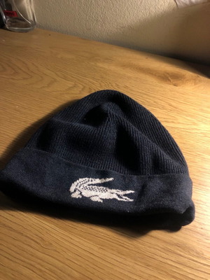 Lacoste vintage beanie like new, blue