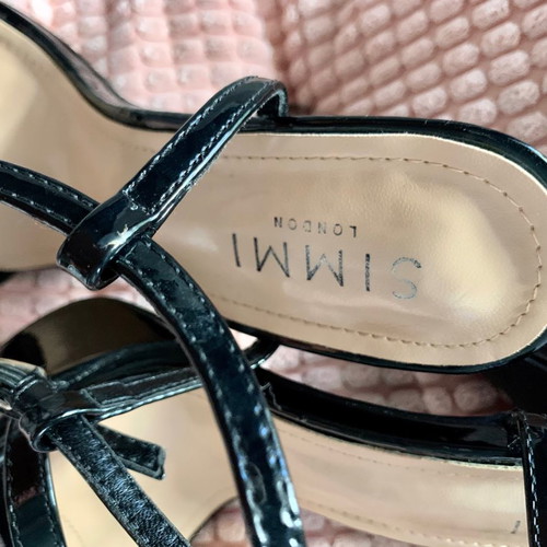 Black sandals like new, size 38