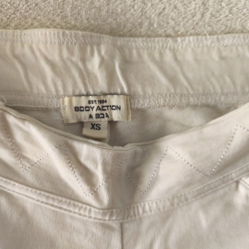 Body Action women's shorts white like new, XS