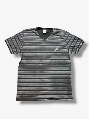 Nike Classic 2000s Black White tee size Large like new