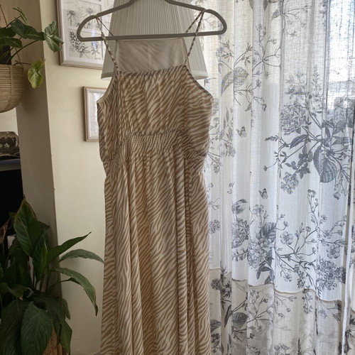 Summer dress Ann Taylor large beige like new
