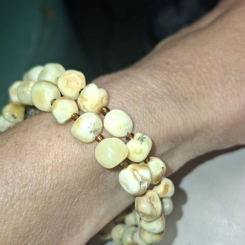 Bracelet made of solid royal Baltic amber, beige, new