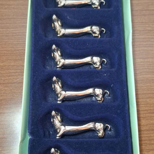 Set of 6 vintage knife rests silver plate dogs used