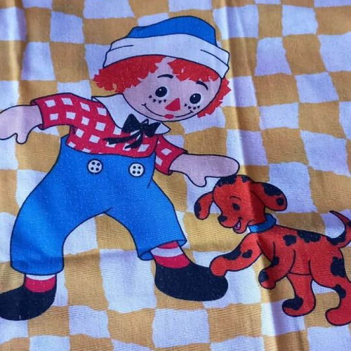 Vintage Raggedy Ann & Andy bed sheet like new, 1.5 x 2 m
