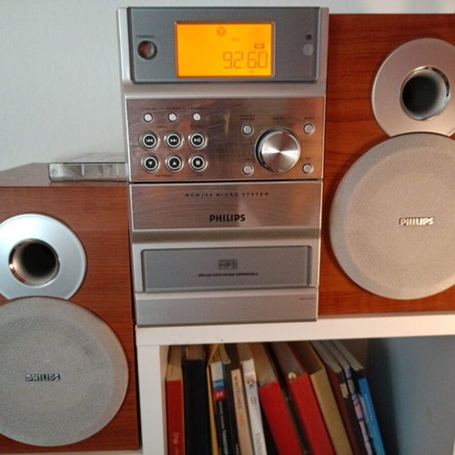 MCM 190 Micro Hi Fi System like new, Philips