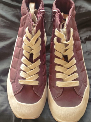 Zara ankle boots size 37 like new, burgundy