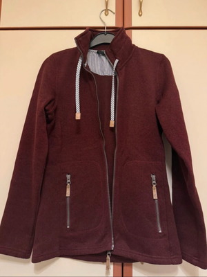 Rucca knitted burgundy cardigan size S like new