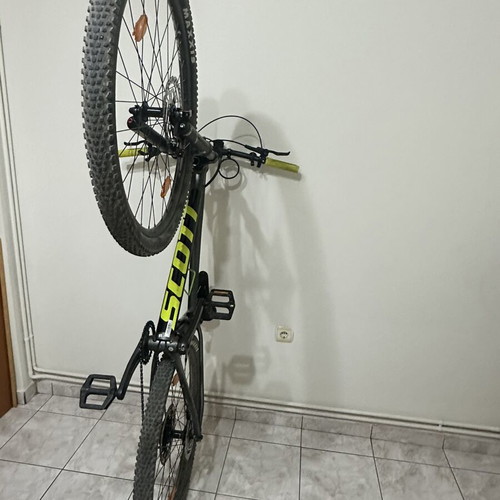 Mountain bike like new