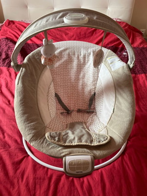 Relax Ingenuity baby bouncer used with music, vibration and light