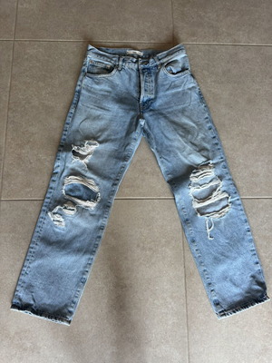 Mango jeans size 38 M, blue distressed